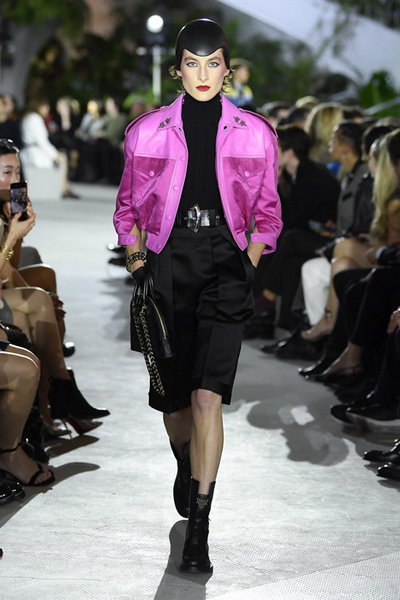 Louis Vuitton resort 2020 (84266-Louis-Vuitton-resort-2020-09.jpg)