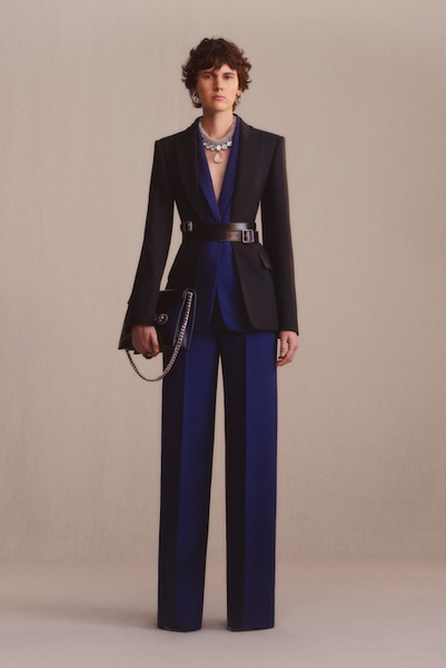 Alexander McQueen Pre-Fall 2019 (84282-Alexander-McQueen-Pre-Fall-2019-05.jpg)