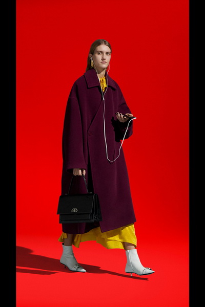 Balenciaga Pre-Fall 2019 (84544-Balenciaga-Pre-Fall-2019-08.jpg)