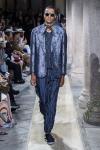 Giorgio Armani Menswear SS 2020 (84631-Giorgio-Armani-Menswear-SS-2020-b.jpg)