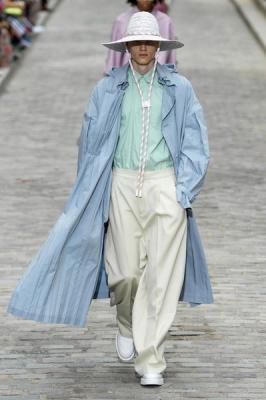 Louis Vuitton Menswear весна-лето 2020 (84669-Louis-Vuitton-Menswear-SS-2020-03.jpg)