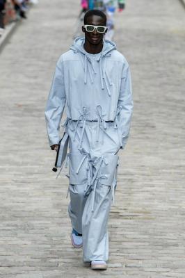Louis Vuitton Menswear весна-лето 2020 (84669-Louis-Vuitton-Menswear-SS-2020-08.jpg)