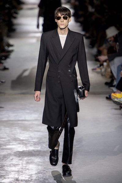 Dries van Noten Menswear весна-лето 2020 (84693-Dries-Van-Noten-Menswear-SS-2020-08.jpg)