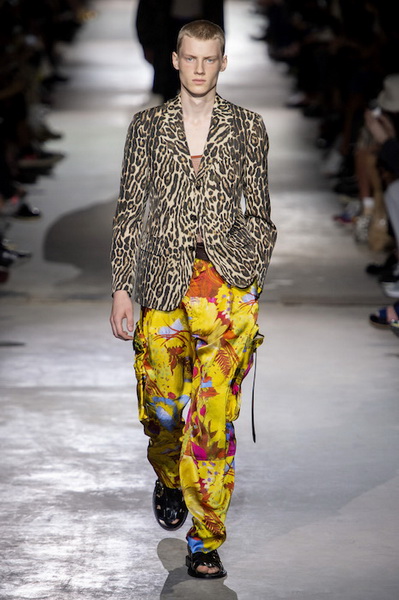 Dries van Noten Menswear весна-лето 2020 (84693-Dries-Van-Noten-Menswear-SS-2020-14.jpg)