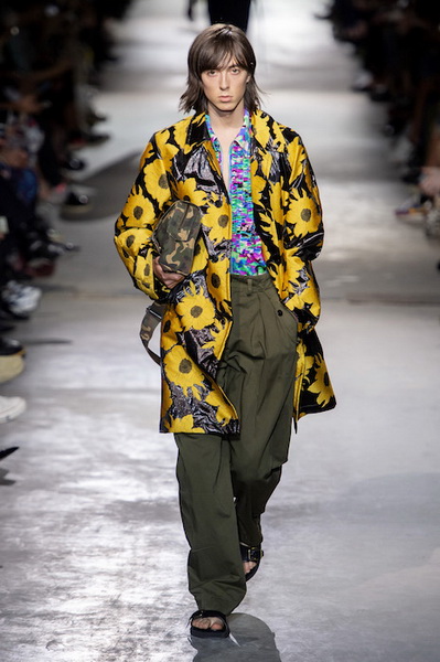 Dries van Noten Menswear весна-лето 2020 (84693-Dries-Van-Noten-Menswear-SS-2020-15.jpg)