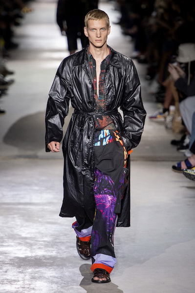 Dries van Noten Menswear весна-лето 2020 (84693-Dries-Van-Noten-Menswear-SS-2020-17.jpg)