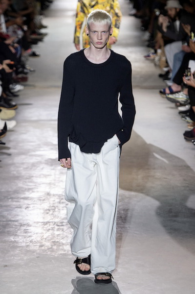 Dries van Noten Menswear весна-лето 2020 (84693-Dries-Van-Noten-Menswear-SS-2020-b.jpg)