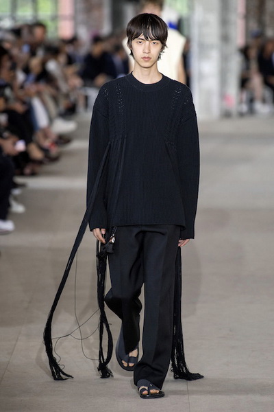 Jil Sander Menswear весна-лето 2020 (84717-Jil-Sander-Menswear-SS-2020-03.jpg)