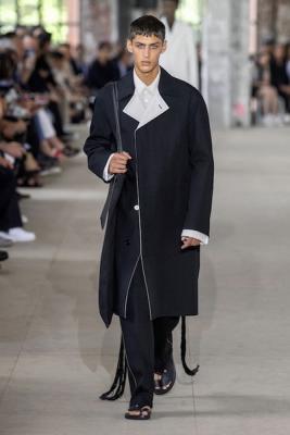 Jil Sander Menswear весна-лето 2020 (84717-Jil-Sander-Menswear-SS-2020-14.jpg)