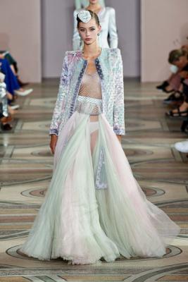 Armani Prive Haute Couture осень-зима 2019-2020 (85008-Armani-Couture-FW-2019-09.jpg)