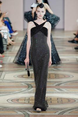 Armani Prive Haute Couture осень-зима 2019-2020 (85008-Armani-Couture-FW-2019-16.jpg)