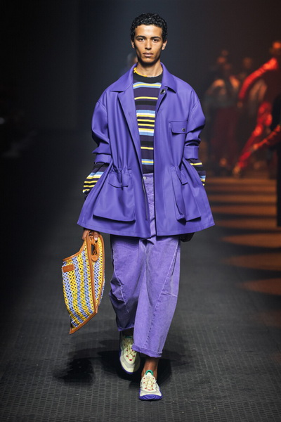 Kenzo весна-лето 2020 (85416-Kenzo-SS-2020-01.jpg)