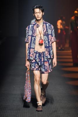 Kenzo весна-лето 2020 (85416-Kenzo-SS-2020-03.jpg)