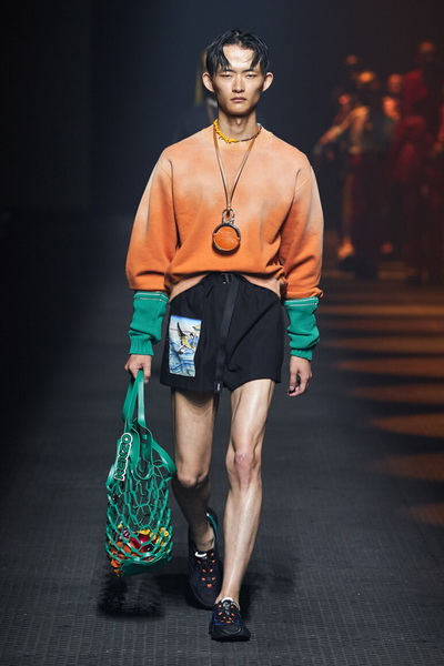 Kenzo весна-лето 2020 (85416-Kenzo-SS-2020-06.jpg)