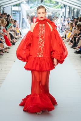 Yanina Couture весна-лето 2019-2020 (85619-Yanina-Couture-FW-2020-08.jpg)