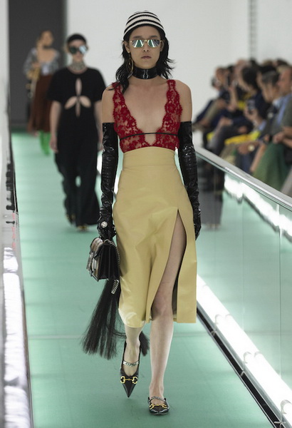 Gucci весна-лето 2020 (85941-Gucci-SS-2020-22.jpg)