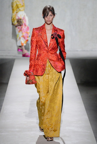 Dries Van Noten весна-лето 2020 (86045-Dries-Van-Noten-SS-2020-15.jpg)