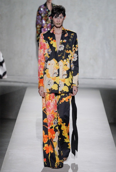 Dries Van Noten весна-лето 2020 (86045-Dries-Van-Noten-SS-2020-b.jpg)