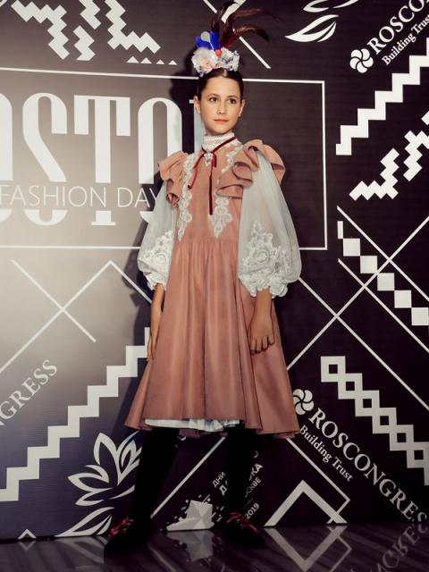Vostok Fashion Day (86486-Vostok-Fashion-Day-b.jpg)