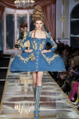 Moschino весна-лето 2020 (86877-Moschino-AW-2020-b.jpg)