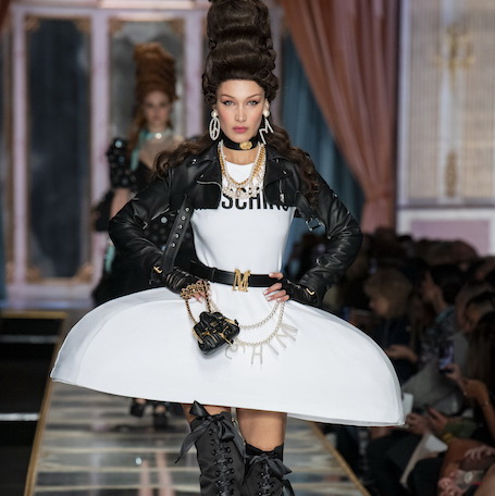 Moschino весна-лето 2020 (86877-Moschino-AW-2020-s.jpg)