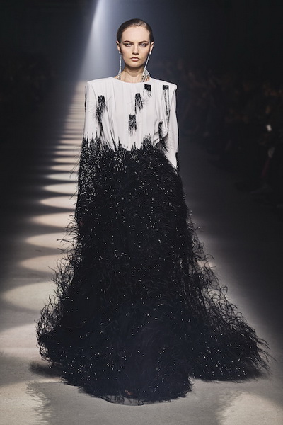 Givenchy осень-зима 2020 (87146-Givenchy-AW-2020-16.jpg)