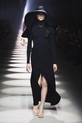 Givenchy осень-зима 2020 (87146-Givenchy-AW-2020-b.jpg)