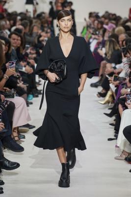 Valentino осень-зима 2020 (87382-Valentino-AW-2020-14.jpg)