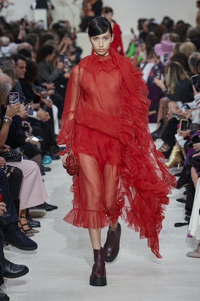 Valentino осень-зима 2020 (87382-Valentino-AW-2020-15.jpg)