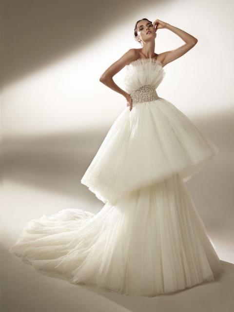 Pronovias 2020 cruise on sale collection