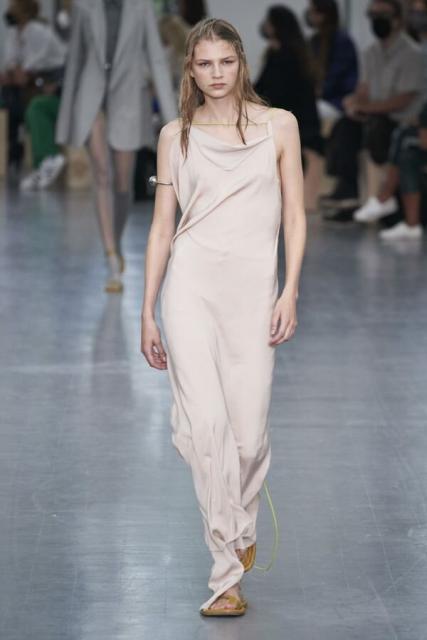 Sportmax весна-лето 2021 (89752-Sportmax-SS-2021-09.jpg)