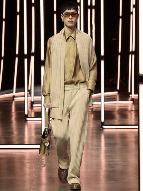 Fendi Menswear осень-зима 2021 (91062-Fendi-Menswear-FW-2021-07.jpg)