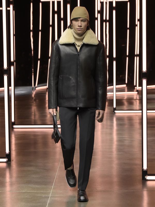 Fendi Menswear осень-зима 2021 (91062-Fendi-Menswear-FW-2021-10.jpg)