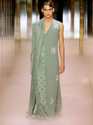 Fendi Couture весна-лето 2021 (91284-Fendi-Couture-SS-2021-09.jpg)