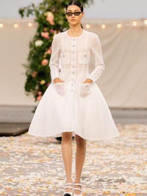 Chanel Couture весна-лето 2021 (91308-Chanel-Couture-SS-2021-09.jpg)