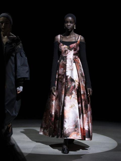 Erdem осень-зима 2021 (91428-Erdem-FW-2021-12.jpg)