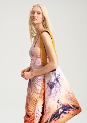 H&M в новой коллекции Colour Story представил безопасные методы окрашивания  (91947-HM-Colour-Story-2021-08.jpg)