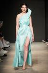 На Mercedes-Benz Fashion Week Russia была представлена коллекция модельера Алены Неги, которая в частности состояла из платьев в пол для особых случаев. Новая коллекция получила название «Emerald» – изумрудная, так как все наряды были изумрудных оттенков.