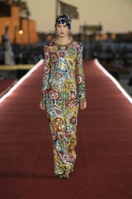 Dolce & Gabbana Alta Moda 2021 (93337-Dolce-Gabbana-Alta-Moda-2021-13.jpg)