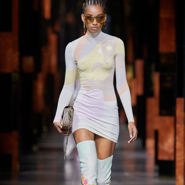 Fendi весна-лето 2022 (93671-Fendi-SS-2022-s.jpg)