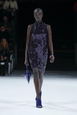 Bottega Veneta весна-лето 2022 (93942-Bottega-Veneta-SS-2022-12.jpg)