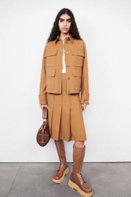 Burberry Pre-Fall 2022 (94271-Burberry-Pre-Fall-2022-12.jpg)