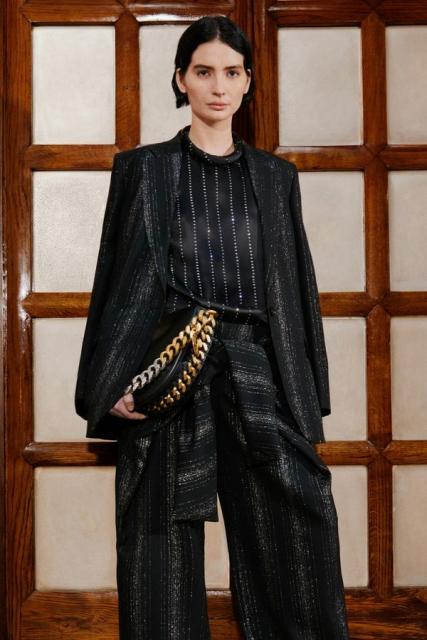 Stella McCartney Pre-Fall 2022 (94319-Stella-McCartney-Pre-Fall-2022-04.jpg)