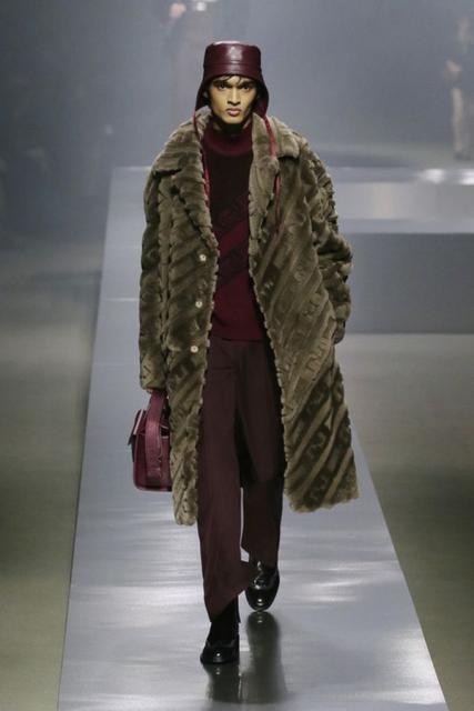 Fendi Menswear осень-зима 2022/2023 (94340-Fendi-Menswear-FW-2022-05.jpg)