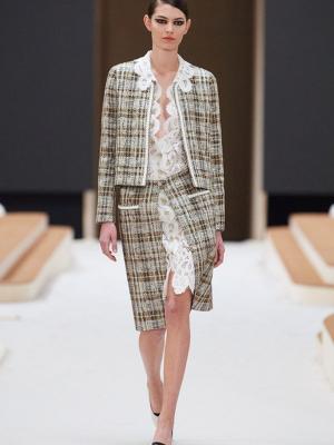 Chanel весна-лето 2022 (94678-Chanel-SS-2022-07.jpg)