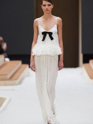 Chanel весна-лето 2022 (94678-Chanel-SS-2022-15.jpg)