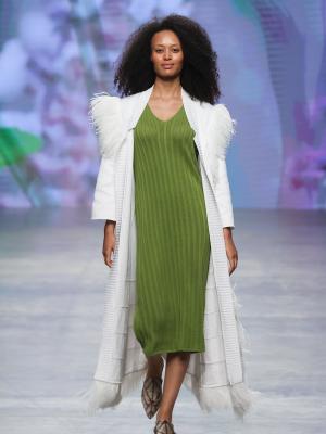 Maison Kaleidoscope на MBFW Russia (95067-maison-kaleidoscope-b.jpg)