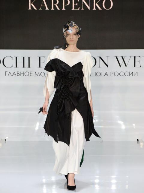 Irina Karpenko на Sochi Fashion Week (95772-Irina-Karpenko-Sochi-Fashion-Week-05.jpg)