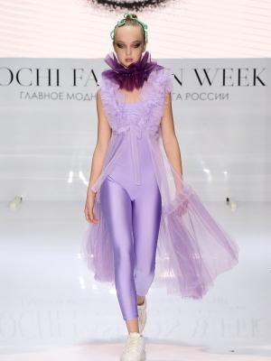Devusi на Sochi Fashion Week  (95796-Devusi-Sochi-Fashion-Week-b.jpg)