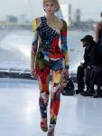 Alexander McQueen весна-лето 2023 (96972-Alexander-Mcqueen-SS-2023-09.jpg)